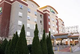Photograph of Holiday Inn Express, Maspeth
