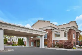 Photograph of Holiday Inn Express, Victor