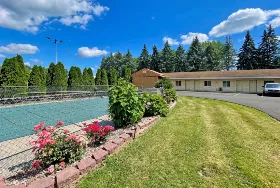 Photograph of Scottish Inns, North Tonawanda