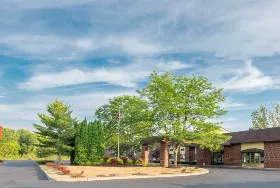 Photograph of Red Roof Inn, Fulton