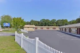 Photograph of Americas Best Value Inn, Port Jefferson Station