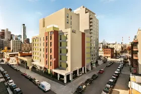 Photograph of Home2 Long Island City Center Manhatten, Long Island City