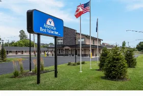 Photograph of Americas Best Value Inn, Farmington
