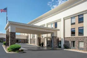 Photograph of Hampton Inn, Kent