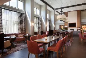 Photograph of Hampton Inn, Columbus
