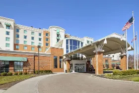 Photograph of Embassy Suites, Columbus