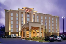 Photograph of Hampton Inn, North Olmsted