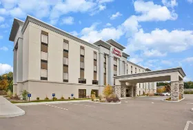 Photograph of Hampton Inn, Alliance