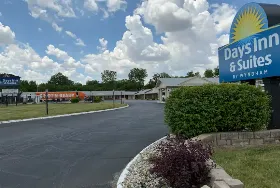 Photograph of Days Inn, Wauseon