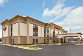 Photograph of Hampton Inn, Akron