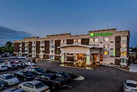 Photograph of Holiday Inn Cleveland Northeast - Mentor, Mentor