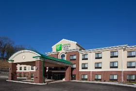 Photograph of Holiday Inn Express, Zanesville
