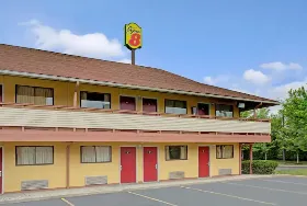 Photograph of Super 8, Cincinnati