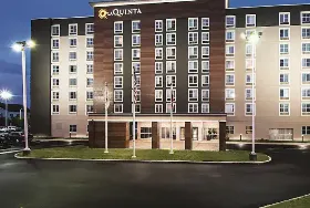 Photograph of La Quinta Inn & Suites, Cincinnati