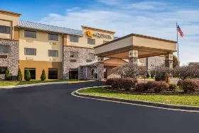 Photograph of La Quinta Inn & Suites, Fairborn