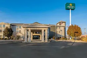 Photograph of La Quinta Inn, Tipp City