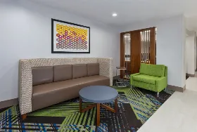 Photograph of Holiday Inn Express, Franklin