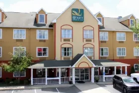 Photograph of Quality Inn, Cincinnati