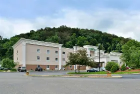 Photograph of Wingate by Wyndham, Steubenville