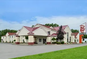 Photograph of Red Roof Inn, Milan
