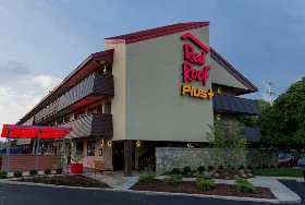 Photograph of Red Roof PLUS+, Columbus