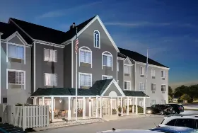 Photograph of Country Inn & Suites, Maumee