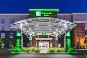 Photograph of Holiday Inn & Suites Toledo Southwest - Perrysburg, Perrysburg