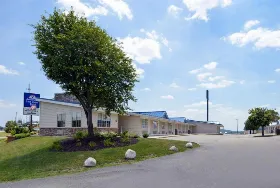 Photograph of Americas Best Value Inn, Saint Clairsville