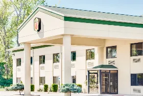 Photograph of Super 8, Port Clinton