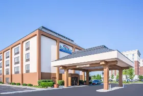 Photograph of Baymont by Wyndham, Cincinnati