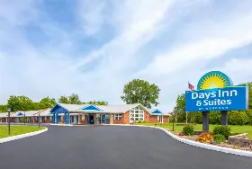 Photograph of Days Inn, Wauseon