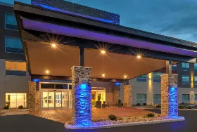 Photograph of Holiday Inn Express, Milan