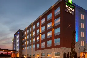 Photograph of Holiday Inn Express, West Chester