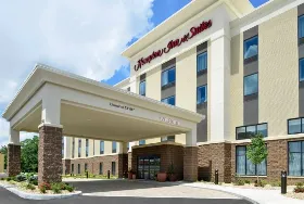 Photograph of Hampton Inn - Suites Cincinnati-Mason Ohio, Mason