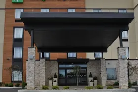 Photograph of Holiday Inn Express, Salem