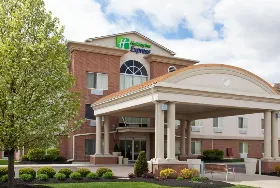 Photograph of Holiday Inn Express, Marion