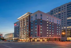 Photograph of Hampton Inn, Tulsa
