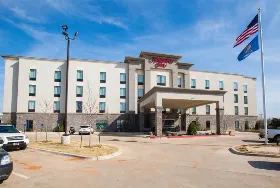 Photograph of Hampton Inn, El Reno