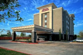 Photograph of Hampton Inn, Moore