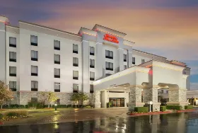 Photograph of Hampton Inn, Catoosa