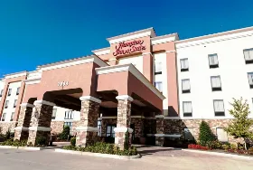 Photograph of Hampton Inn, Tulsa
