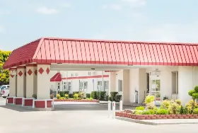 Photograph of Ramada by Wyndham, Enid