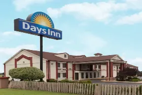 Photograph of Days Inn, Shawnee