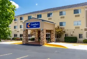 Photograph of Comfort Inn, Tulsa