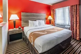 Photograph of Quality Inn, Tulsa