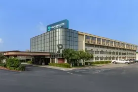 Photograph of Clarion Hotel, Broken Arrow