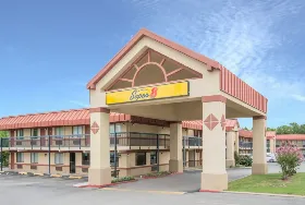 Photograph of Super 8, Tulsa