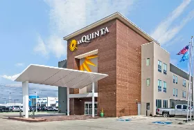 Photograph of La Quinta Inn & Suites, Ponca City