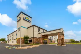 Photograph of Days Inn, Tulsa