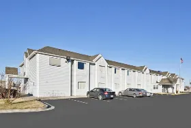 Photograph of Americas Best Value Inn, Ada